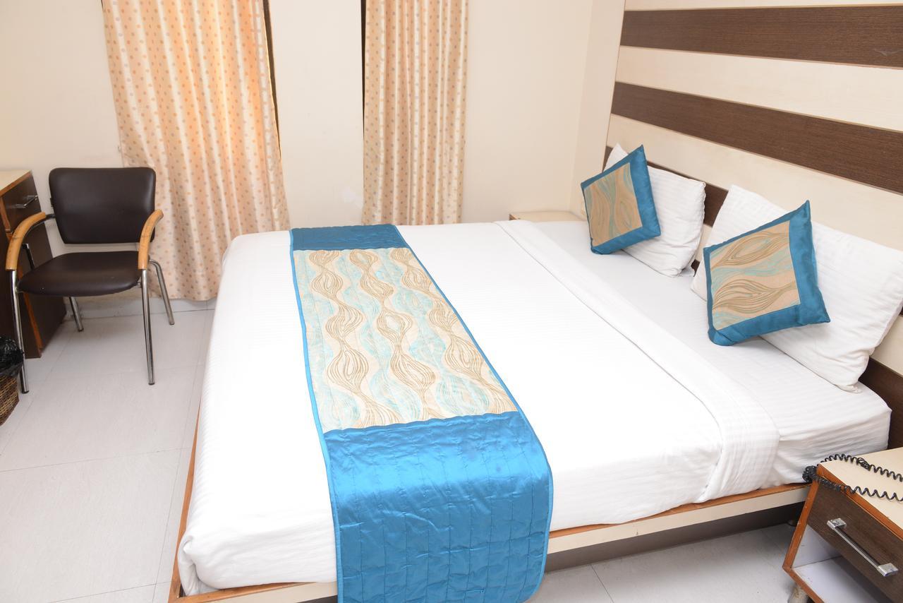 Hotel Balsons Continental نيودلهي المظهر الخارجي الصورة