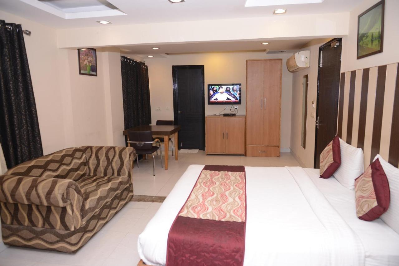 Hotel Balsons Continental نيودلهي المظهر الخارجي الصورة